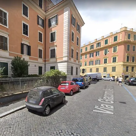 1. Casa Blu * Rome